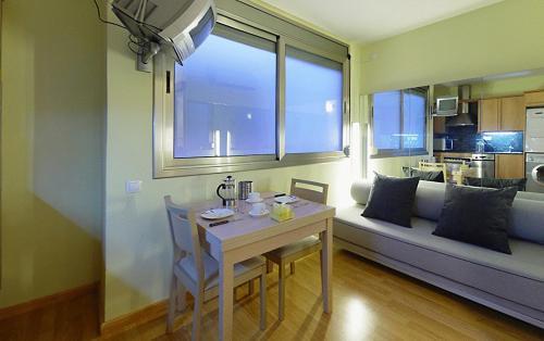 Living Barcelona Apartments — Photos 3